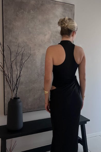 Camila Coelho Estrella – Black